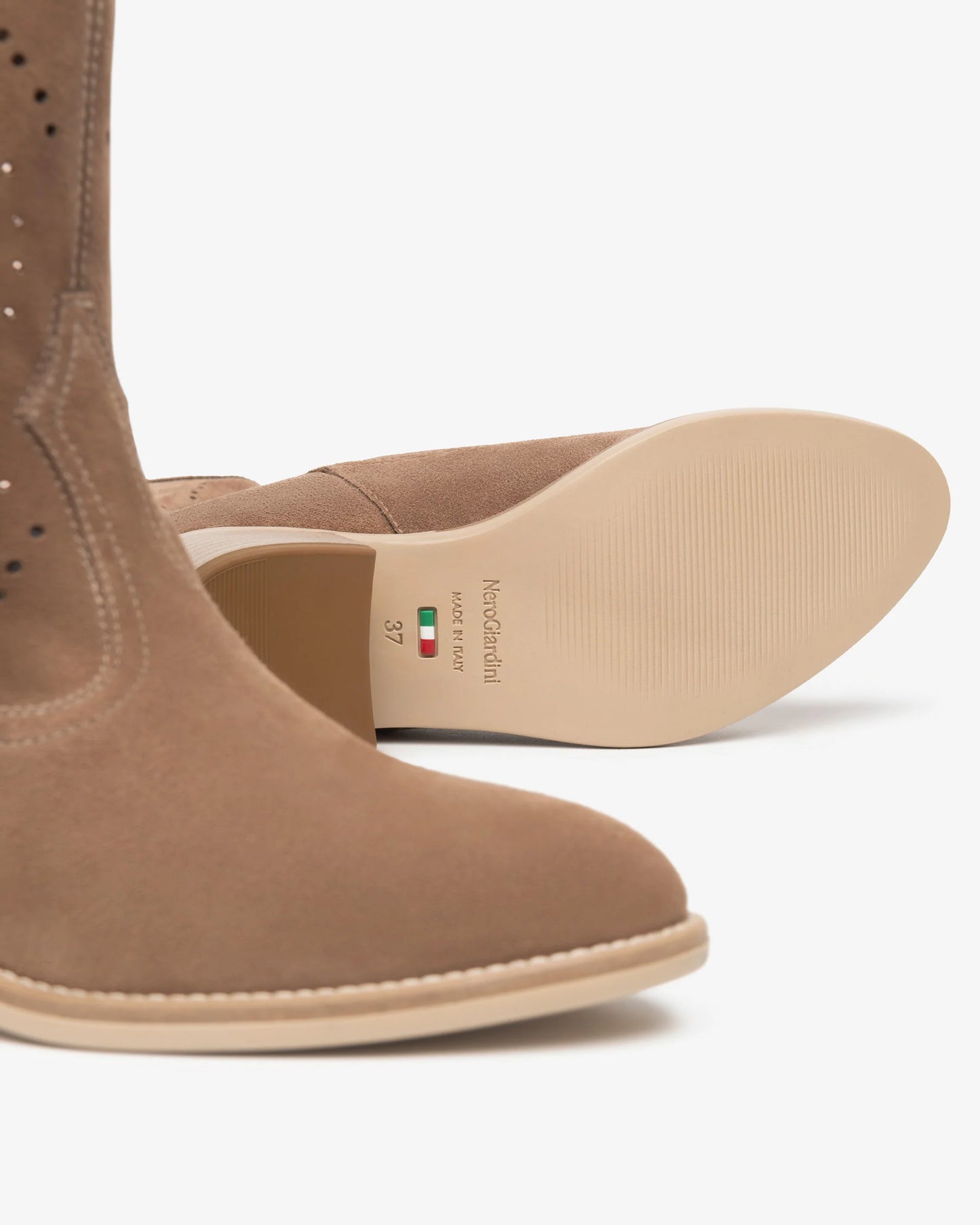 Nero Giardini E615122D Stivali da donna in camoscio