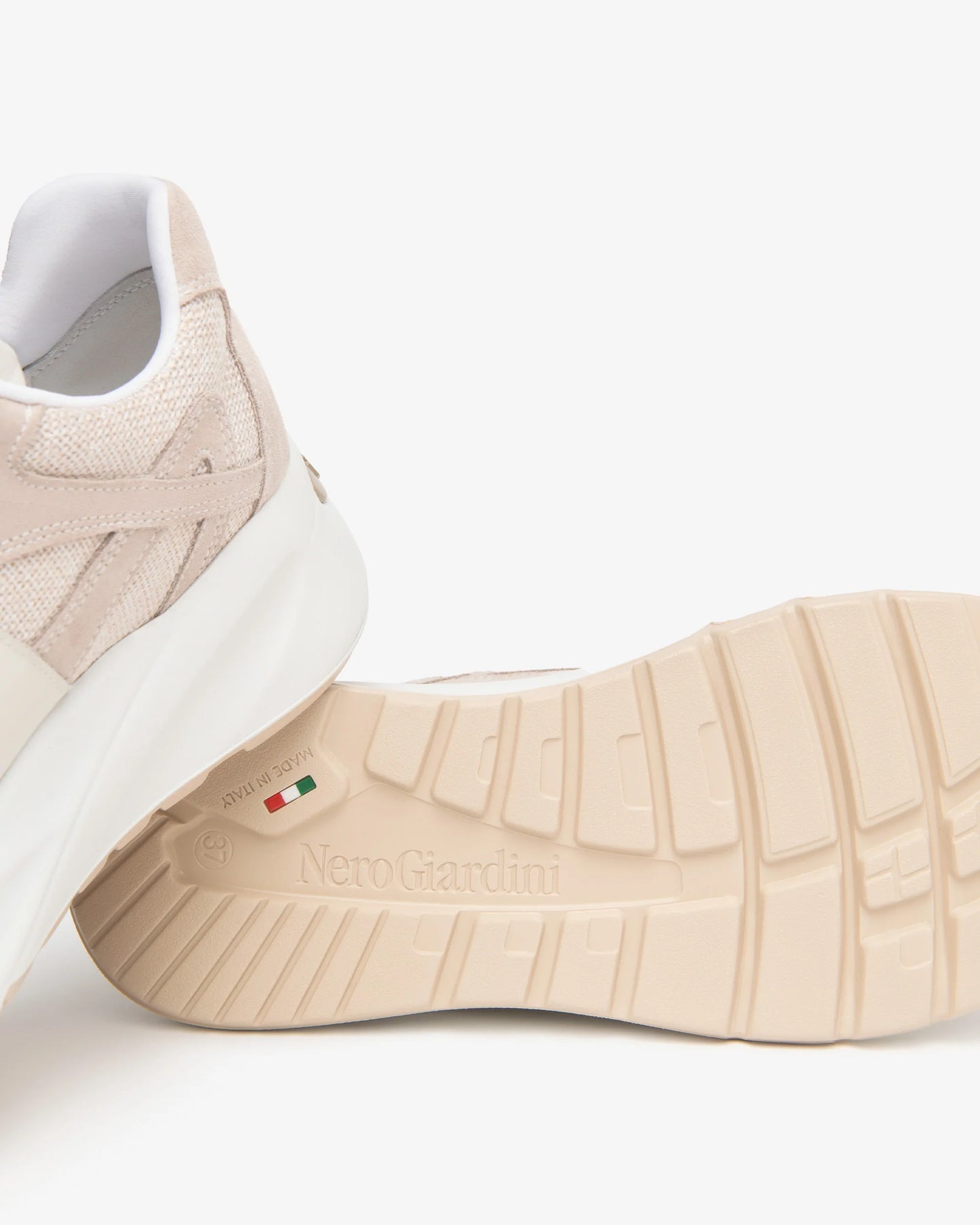 Nero Giardini E615182D Sneakers da donna in pelle scamosciata e tessuto