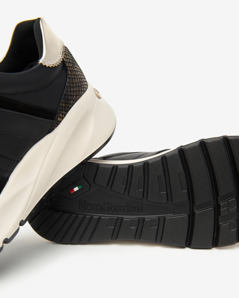 Nero Giardini I514065D Sneakers Donna in Suede, Pelle e Materiale Tecnico