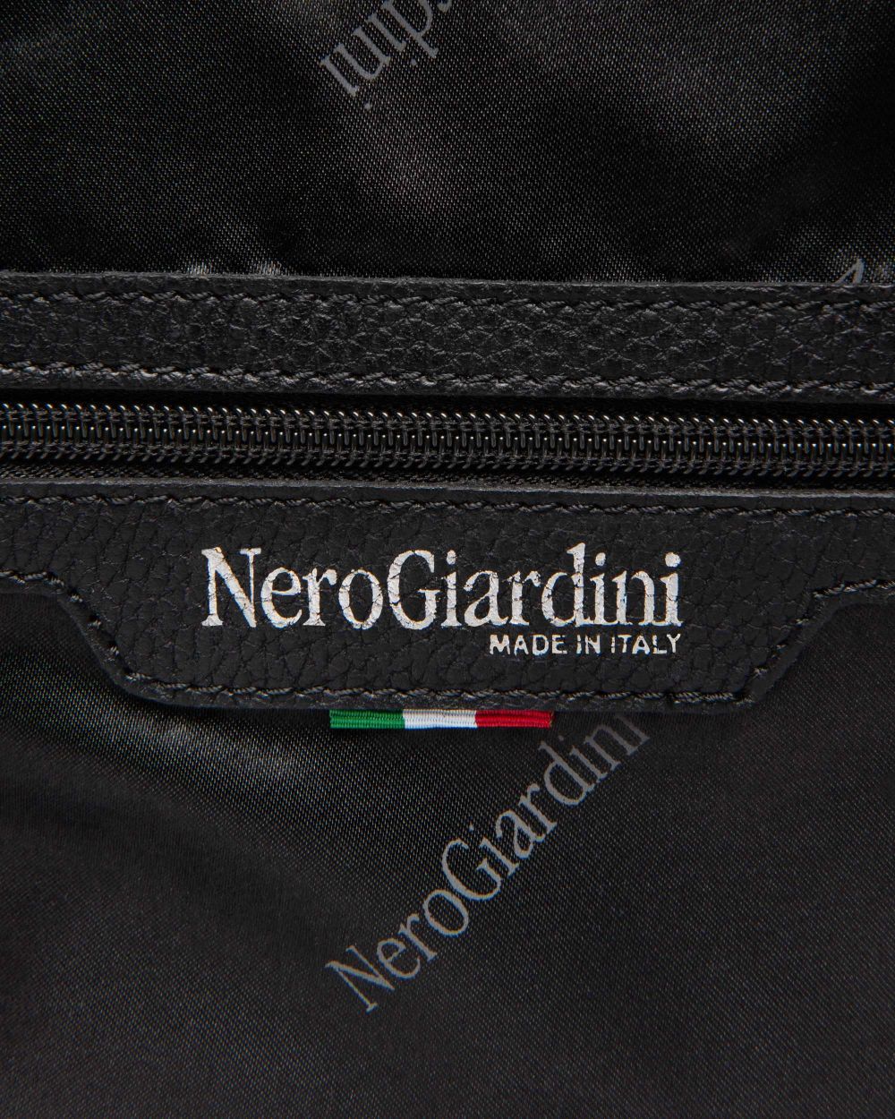 Nero Giardini I544061D Zainetto da Donna in Materiale Tecnico
