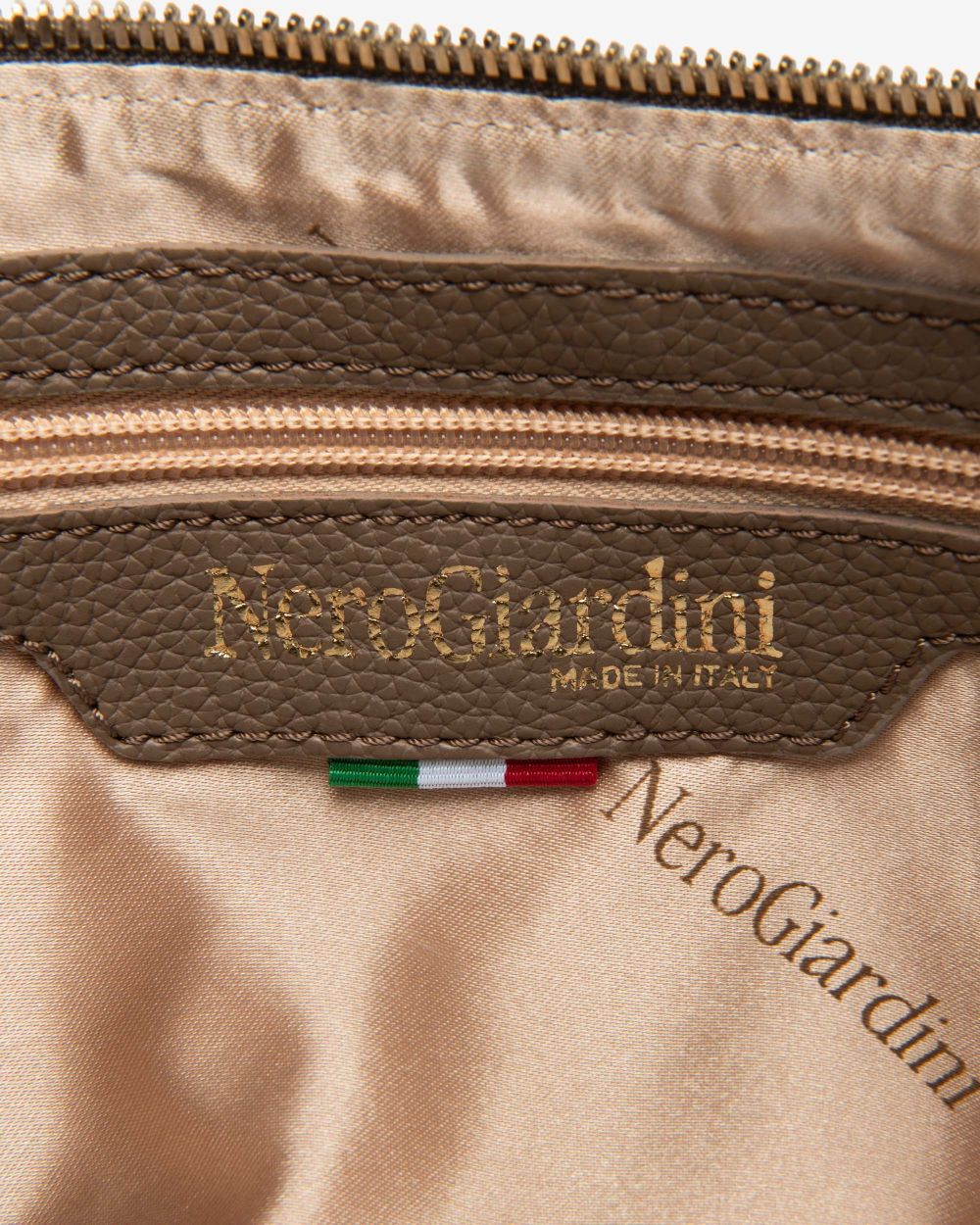Nero Giardini I544083D Borsa a Tracolla da Donna in Materiale Tecnico