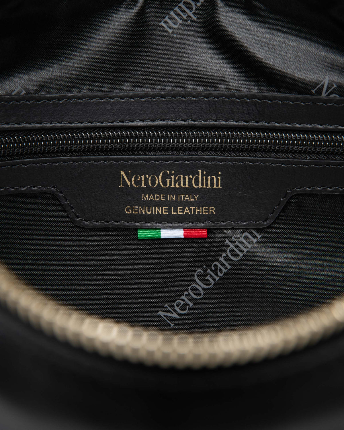 Nero Giardini I644360D Borsa a tracolla da donna in pelle