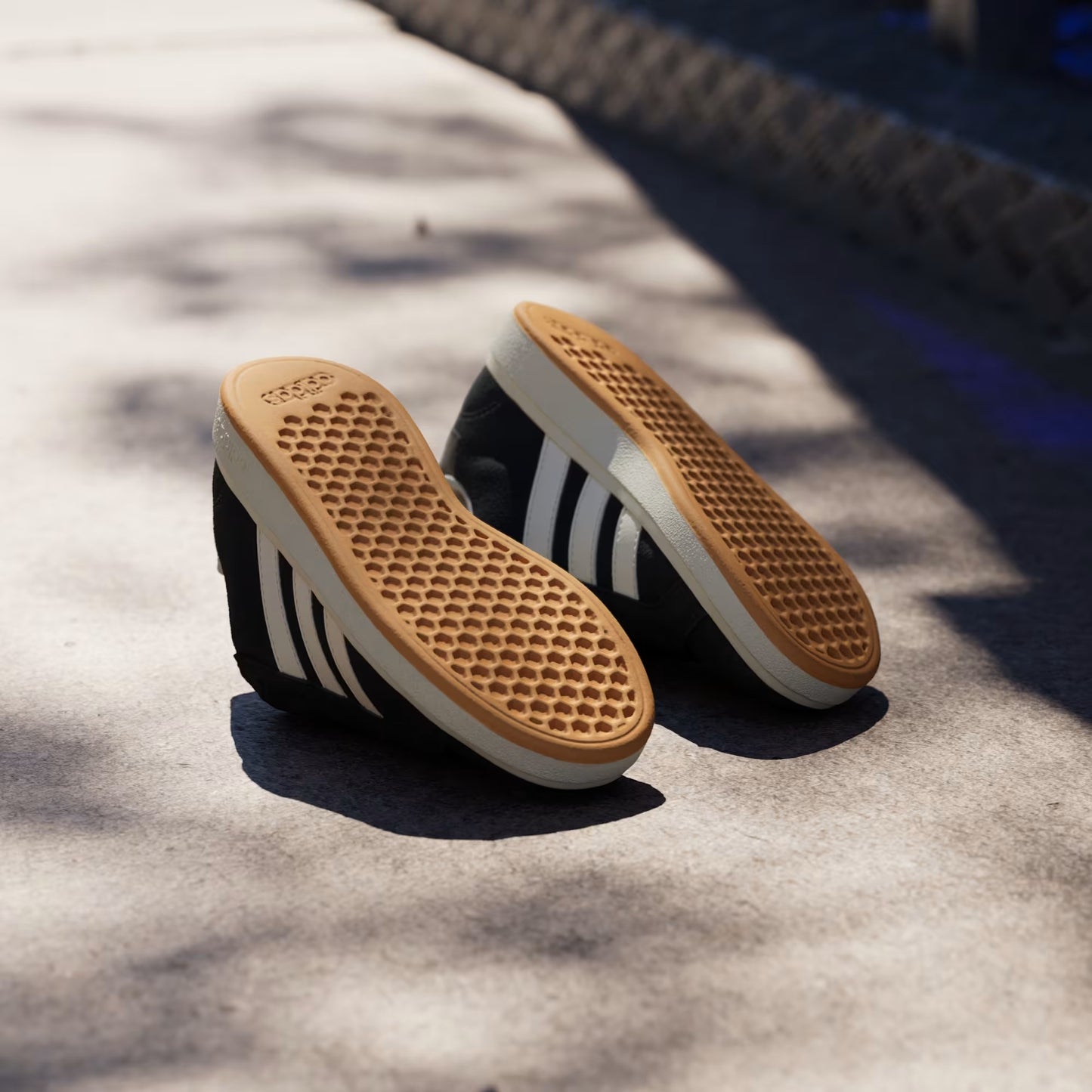 Adidas JH6178 Scarpe Grand Court 00s Kids Core Black / Off White / Gum