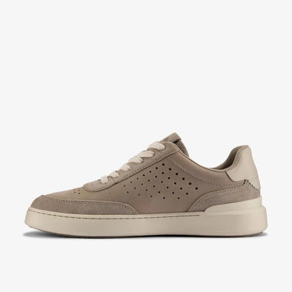 176723 Clarls courtlite sneakers in grey nubuck