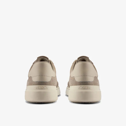 176723 Clarls courtlite sneakers in grey nubuck