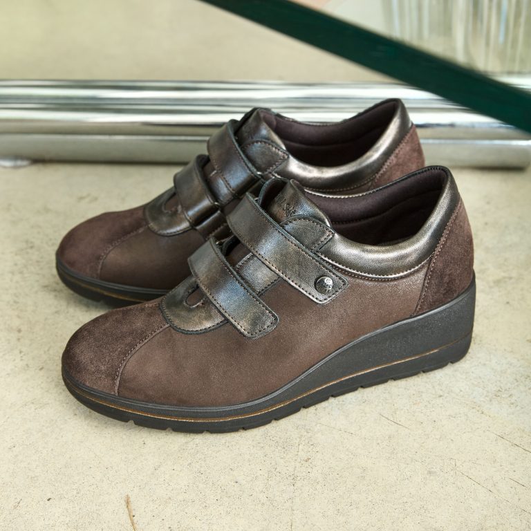Enval Soft 2274433 Scarpa con chiusura doppio velcro