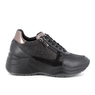 Igi&Co 6676700 Sneakers con zeppa in pelle da donna nero-nero laminato