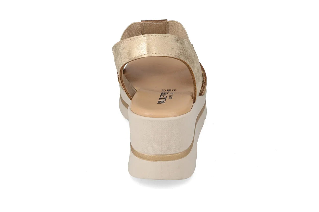 Valleverde 55581 sandalo zeppa con accessorio decorativo e sottopiede in pelle