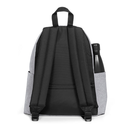 Eastpak DAY zaino medio con portabottiglie e tasca per laptop