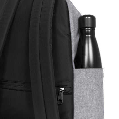Eastpak DAY zaino medio con portabottiglie e tasca per laptop