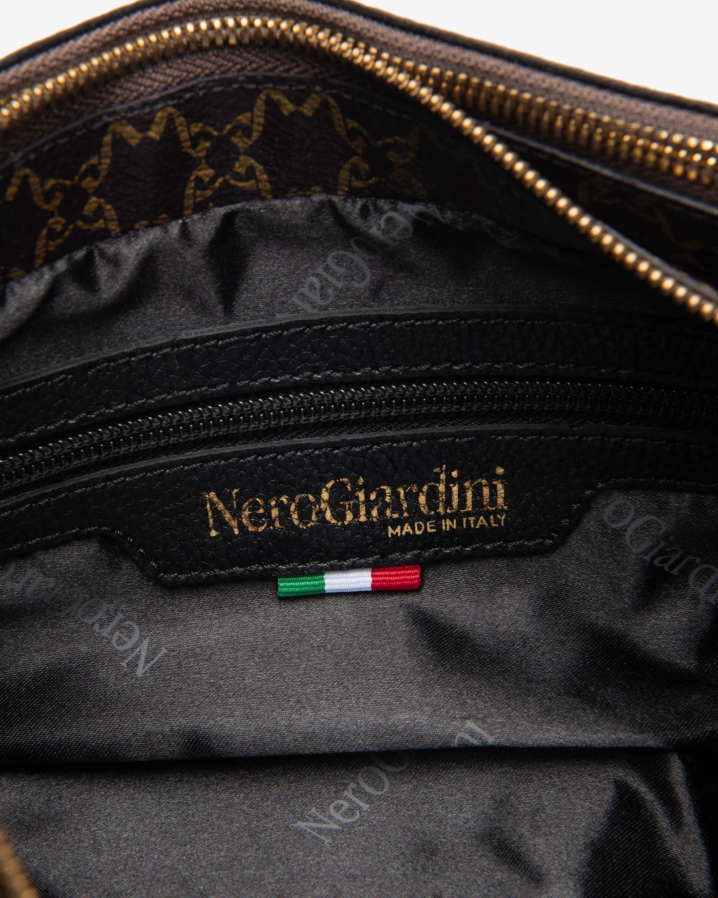 Nero Giardini I443842D Borsa a tracolla da donna in materiale tecnico moro o ecrù