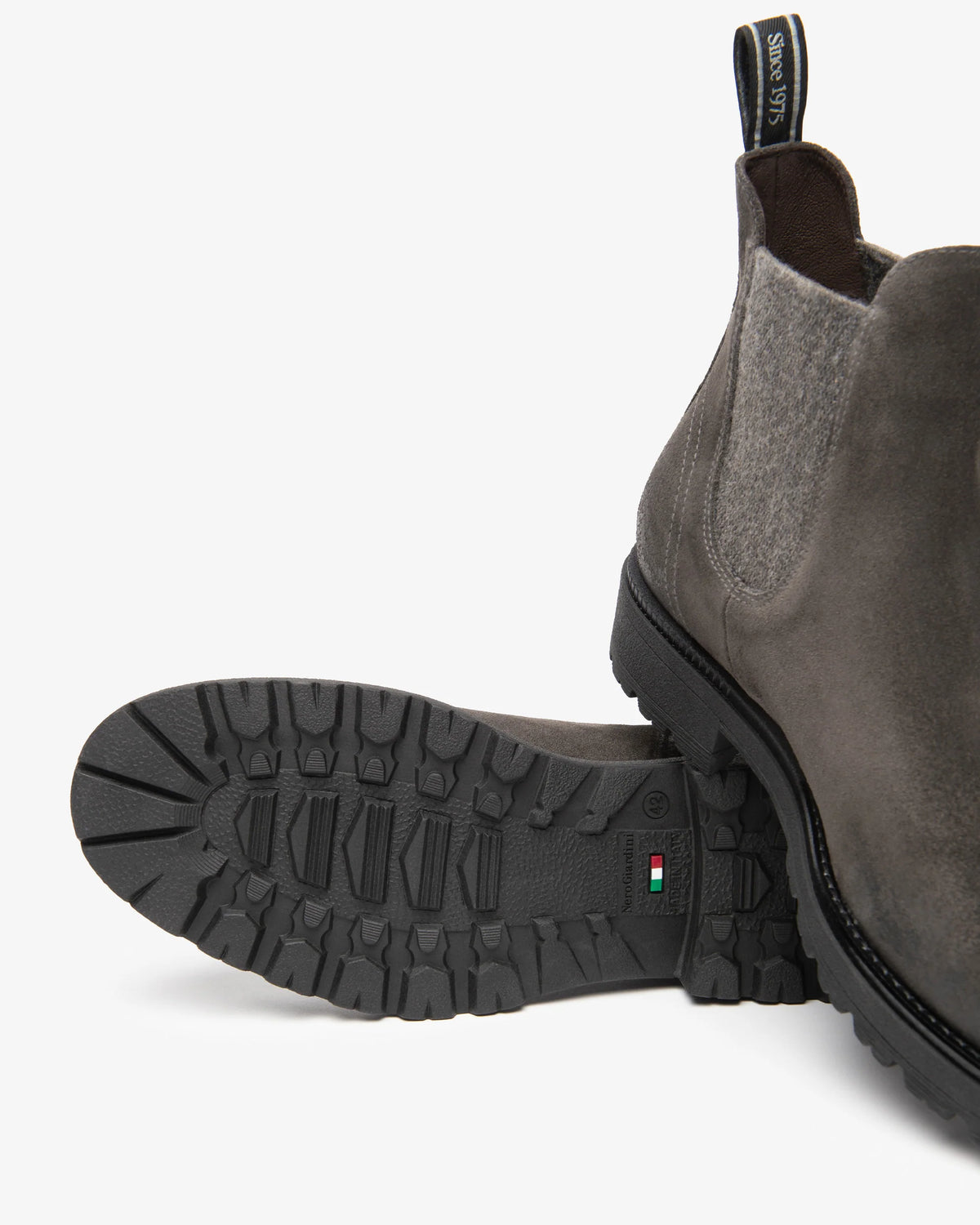 Nero Giardini I501012U Stivaletti Chelsea Uomo in Camoscio
