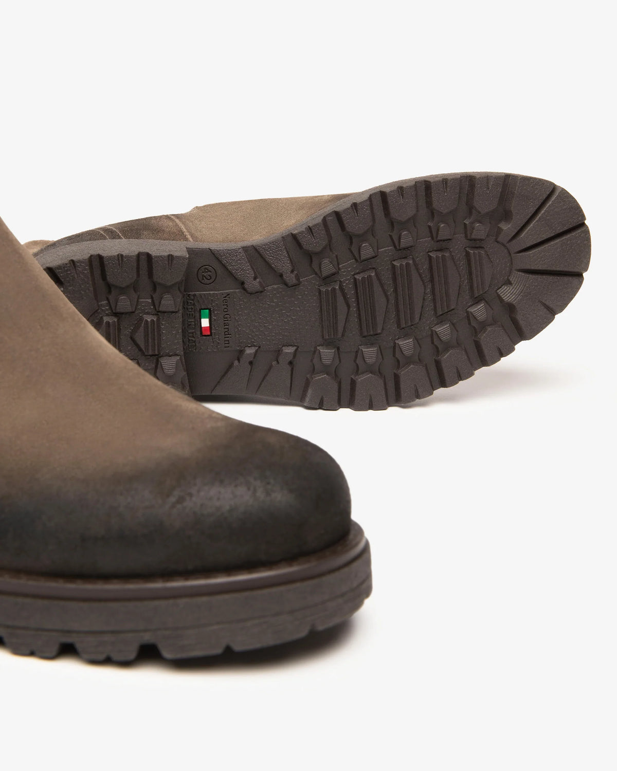Nero Giardini I501012U Stivaletti Chelsea Uomo in Camoscio