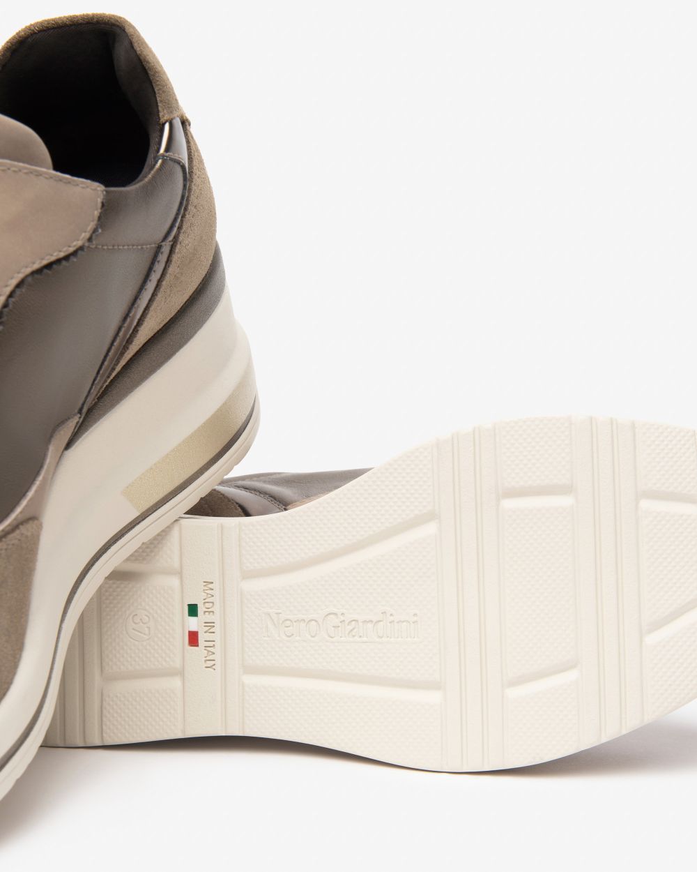 Nero Giardini I514130D Sneakers Donna in Suede,Vernice, Pelle e Materiale Tecnico
