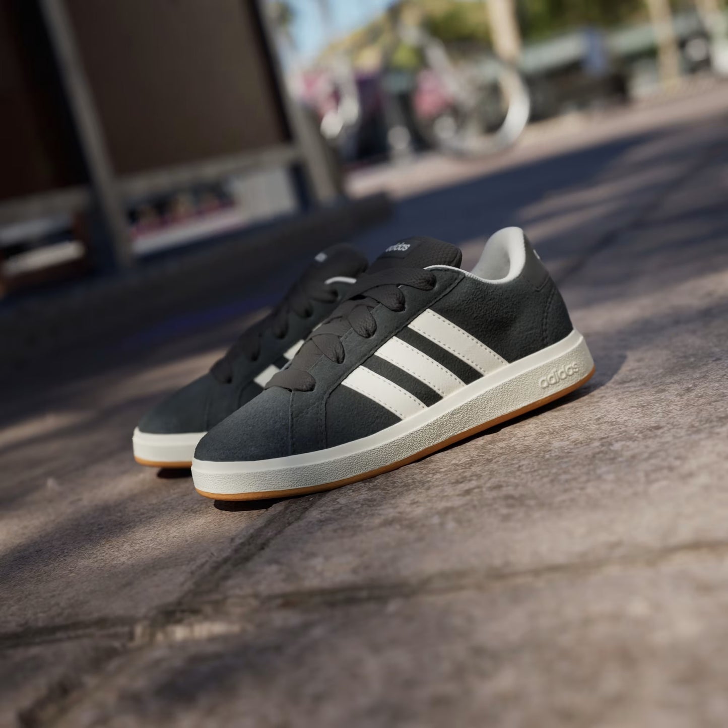 Adidas JH6178 Scarpe Grand Court 00s Kids Core Black / Off White / Gum